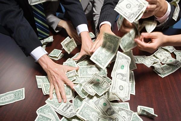  国内炒黄金期货平台一手佣金多少钱